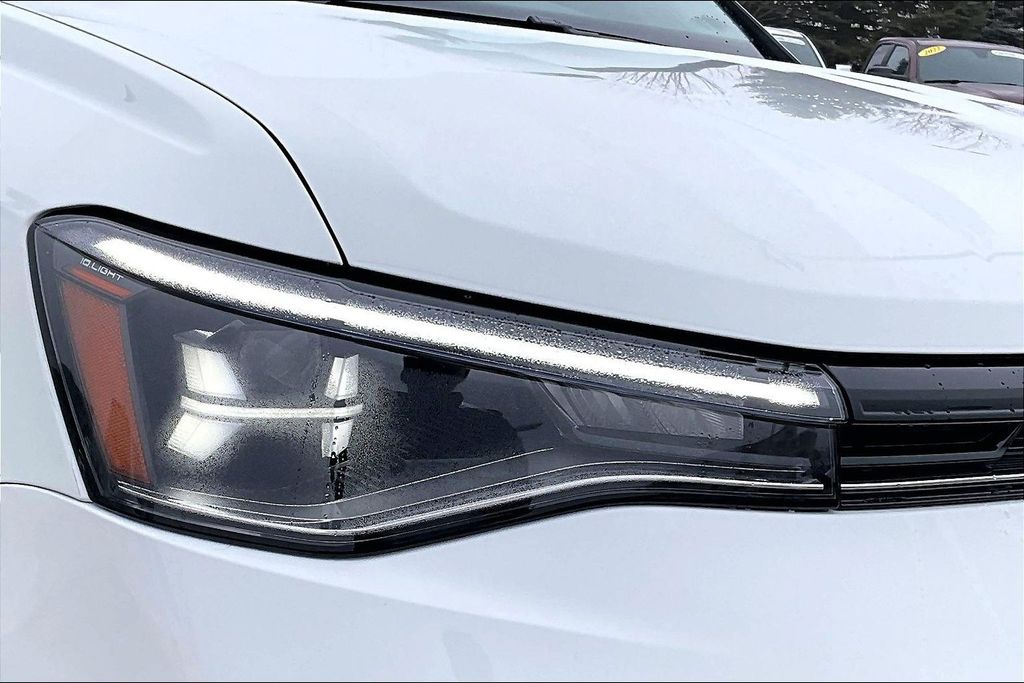 Certified Used 2026 White Volkswagen 1.5T SE image 26