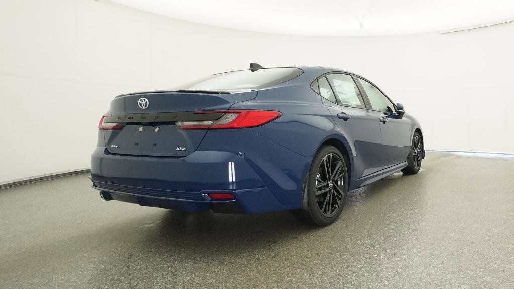 Thumbnail: 2025 Toyota Camry - 29