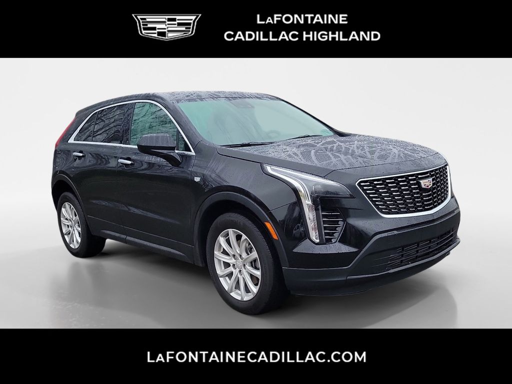 2021 Cadillac XT4 Luxury 3