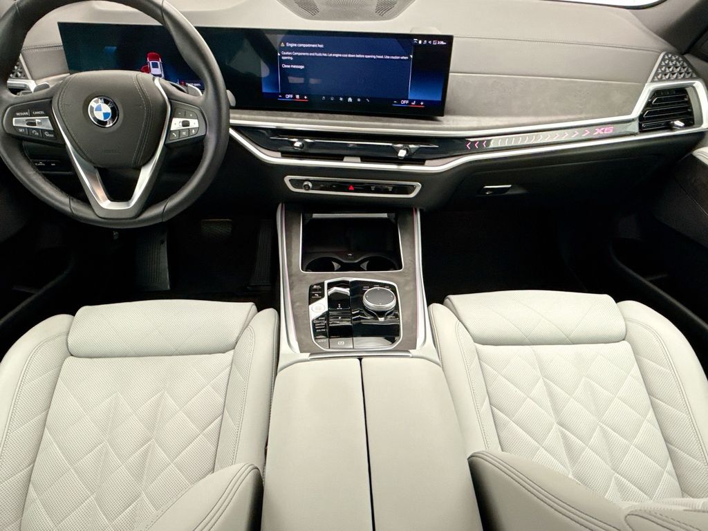 Thumbnail: 2026 BMW X5 - 13