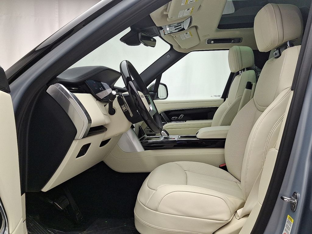 Thumbnail: 2026 Land Rover Range Rover - 11