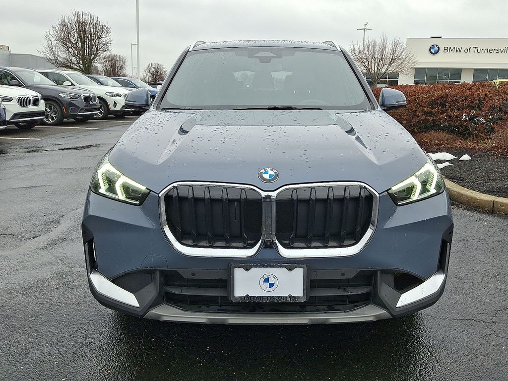 Thumbnail: 2023 BMW X1 - 2
