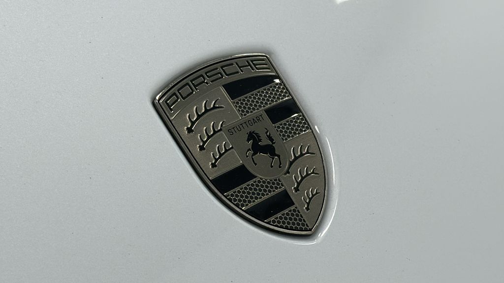 Thumbnail: 2025 Porsche Macan - 14