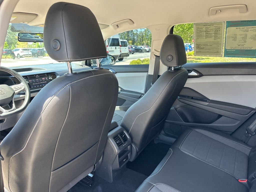 2022 Gray Volkswagen Taos 1.5T SE FWD SUV