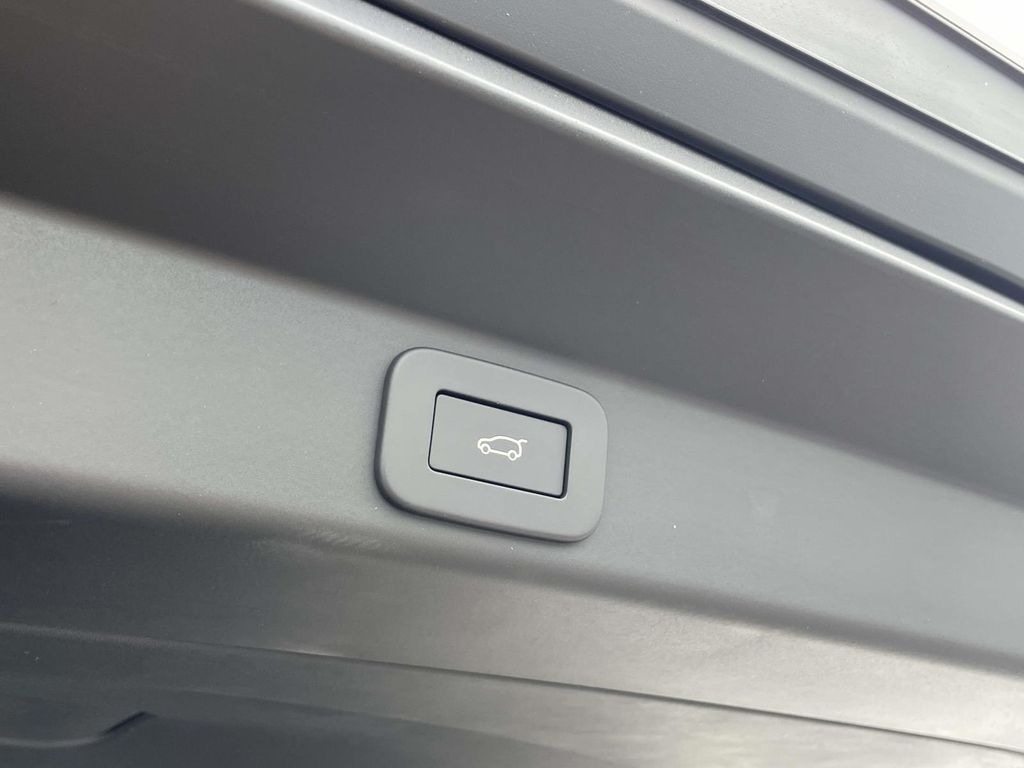 New 2026 Gray Land Rover SE image 18