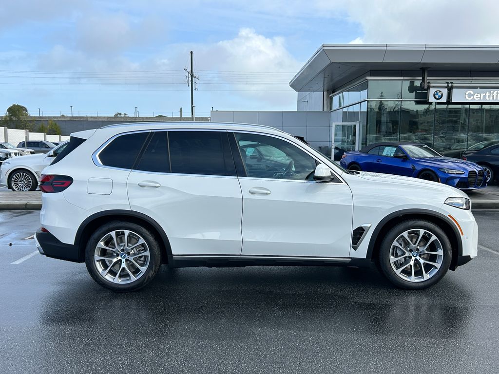 2025 BMW X5 xDrive50e 6