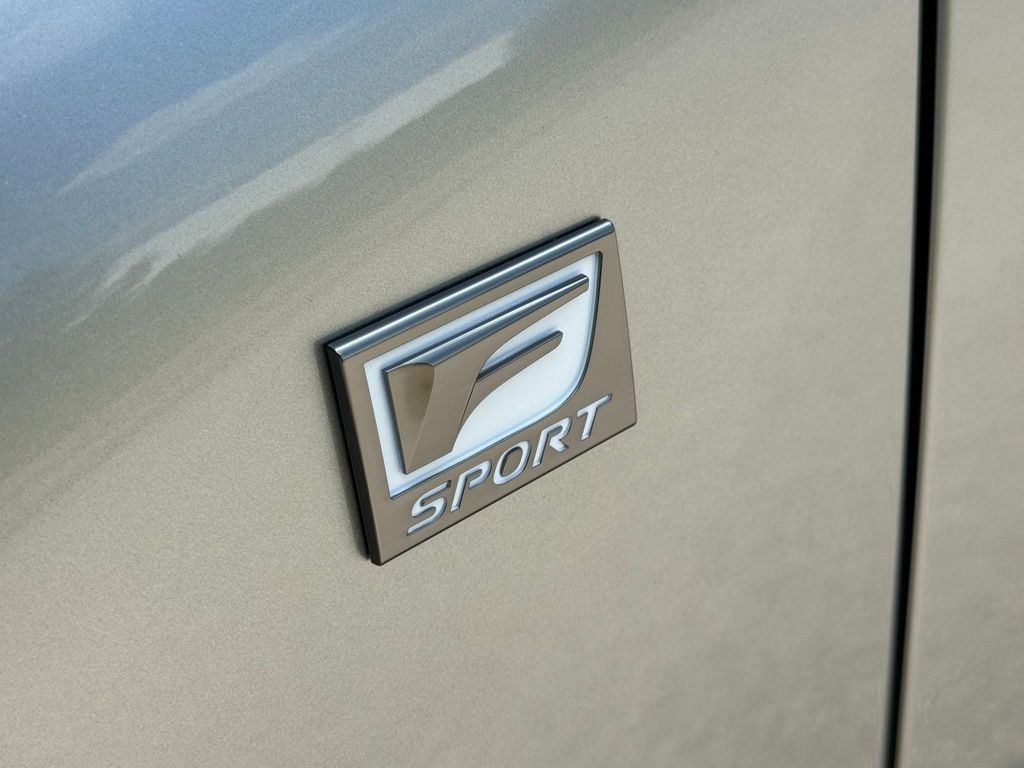 2024 Lexus LX 600 F SPORT 8