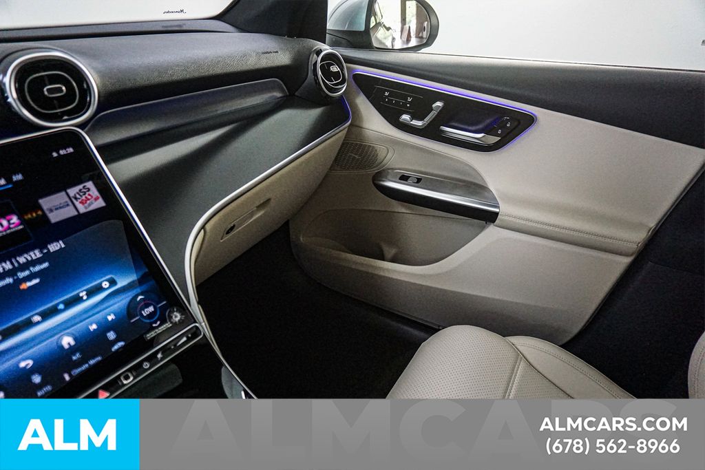 Used 2026 Silver Mercedes-Benz GLC 300 image 43
