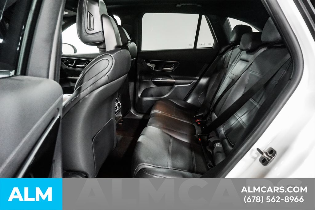 Used 2025 White Mercedes-Benz GLC 300 image 9