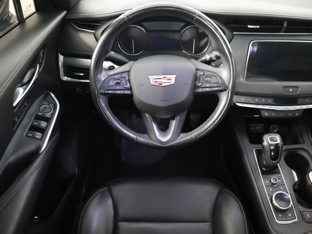 Thumbnail: 2019 Cadillac XT4 - 10