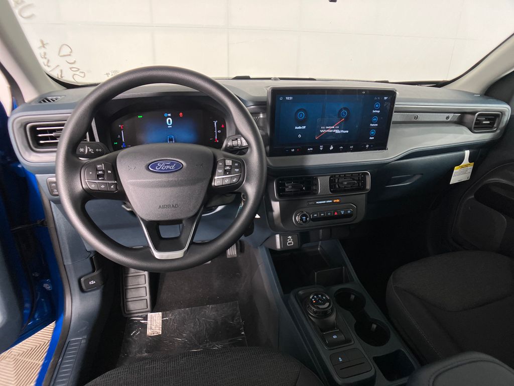 2025 Ford Maverick XL photo 4