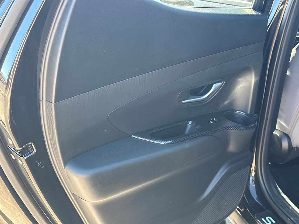 Used 2022 Black Hyundai SEL image 21