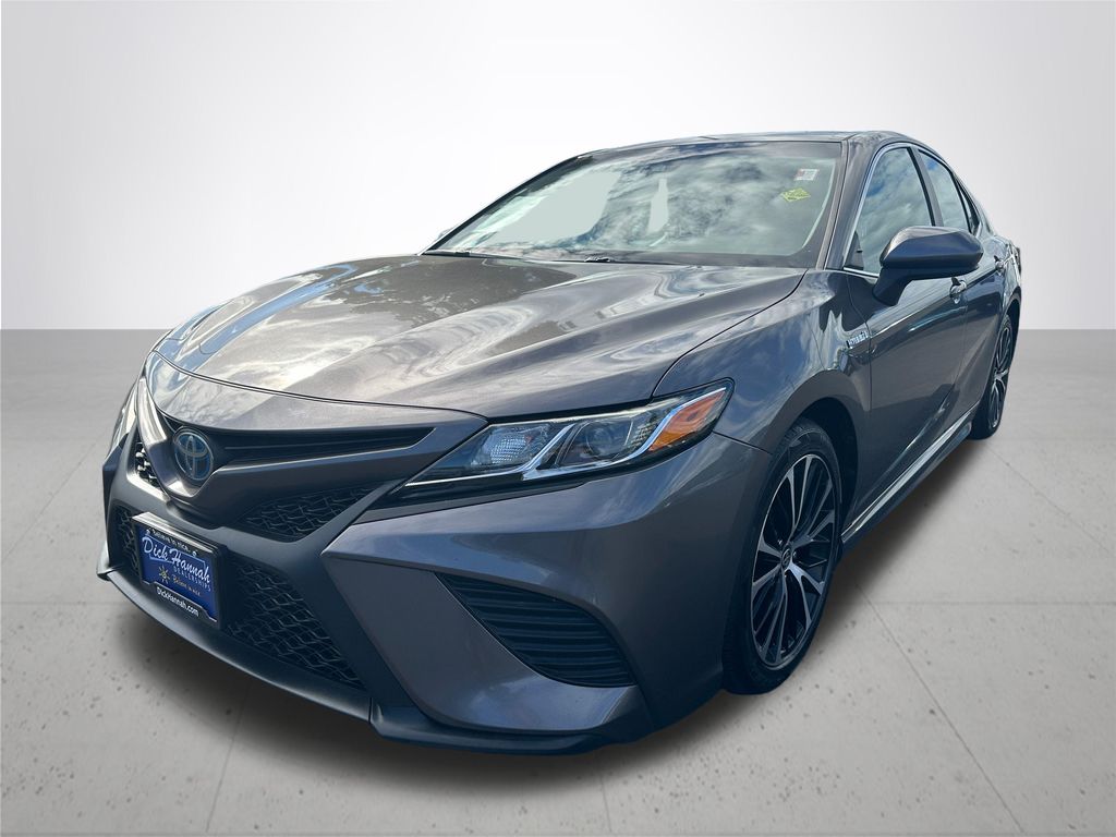 2020 Toyota Camry Hybrid SE