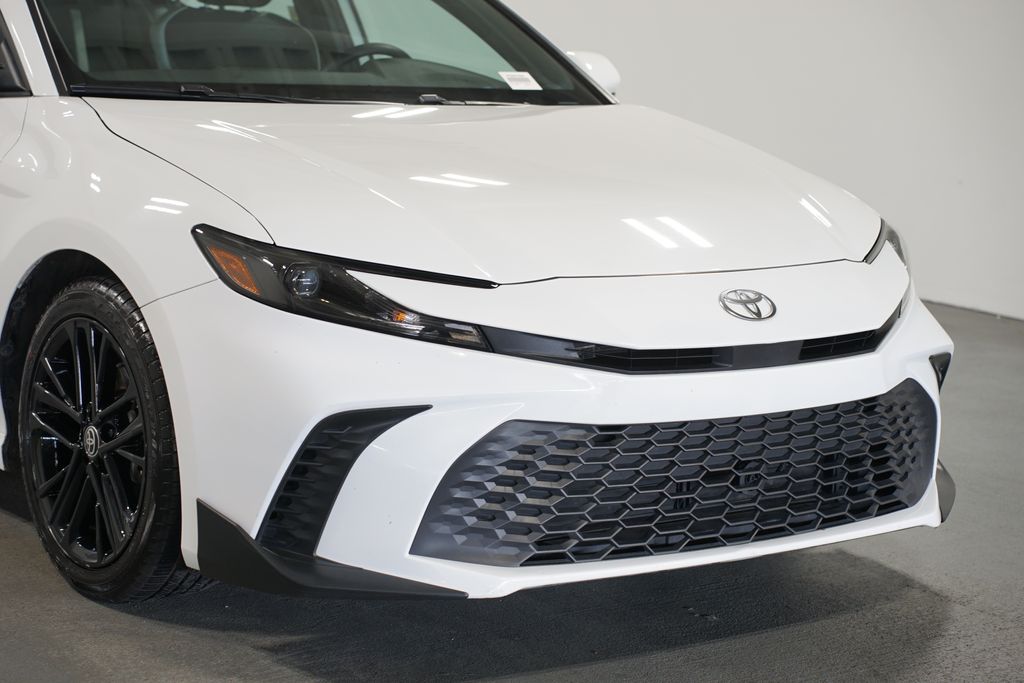 Thumbnail: 2025 Toyota Camry - 4