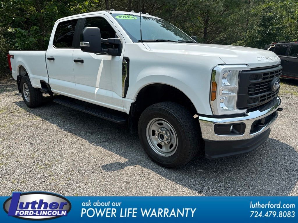 Oxford White 2024 Ford F-350 Super Duty Pickup Truck Four-Wheel Drive Automatic