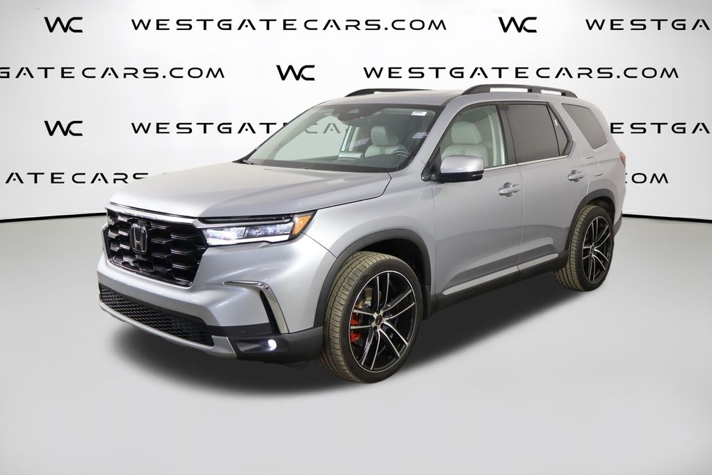 Gray 2025 Honda Pilot SUV / Crossover Front-Wheel Drive Automatic