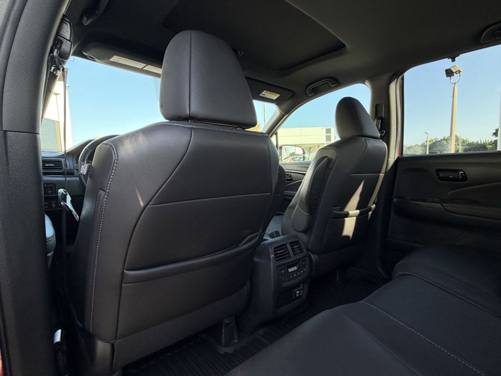 used 2023 Honda Passport car, priced at $36,291