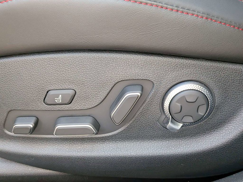 2025 GENESIS G80 Sport Prestige - Photo 19