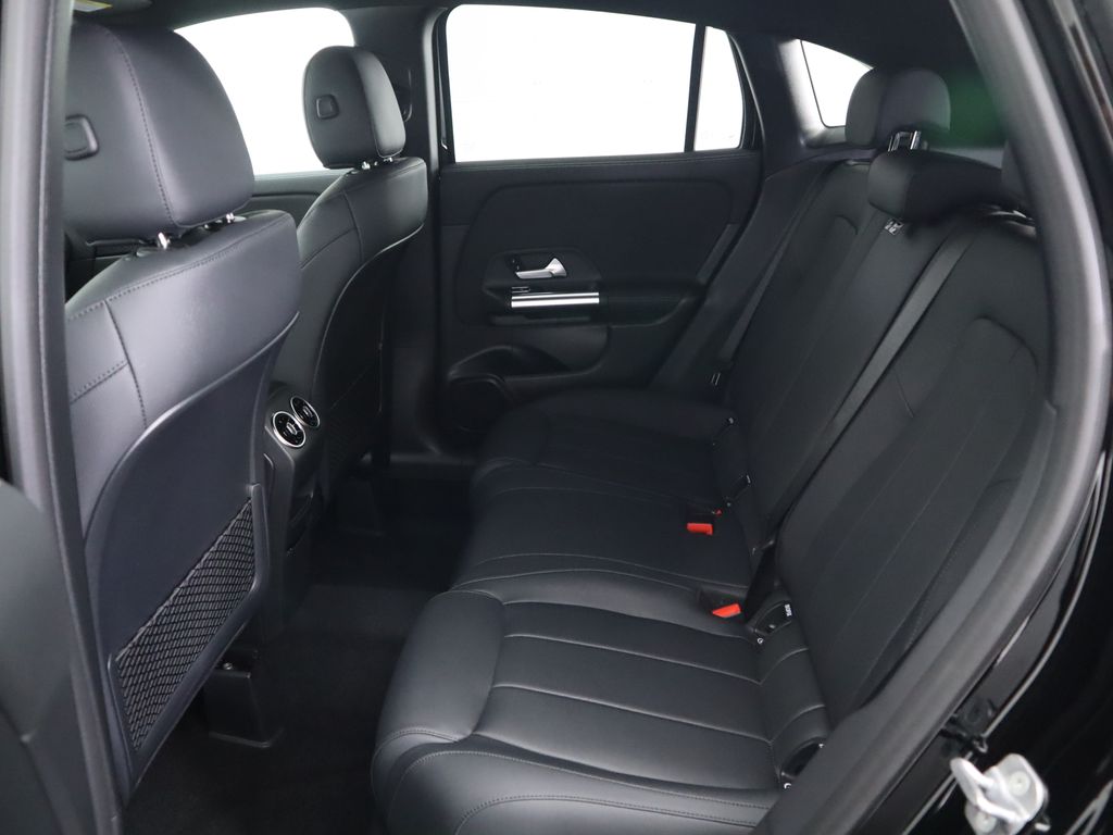 2025 Mercedes-Benz GLA 250 22