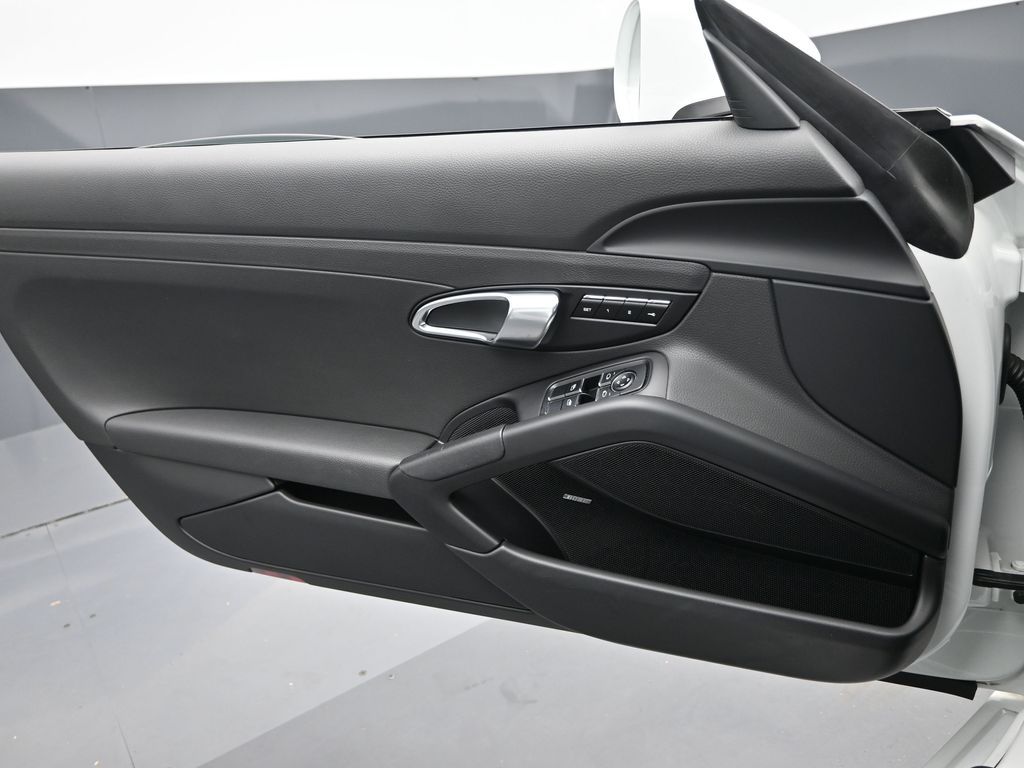 2018 Porsche 718 Cayman Base