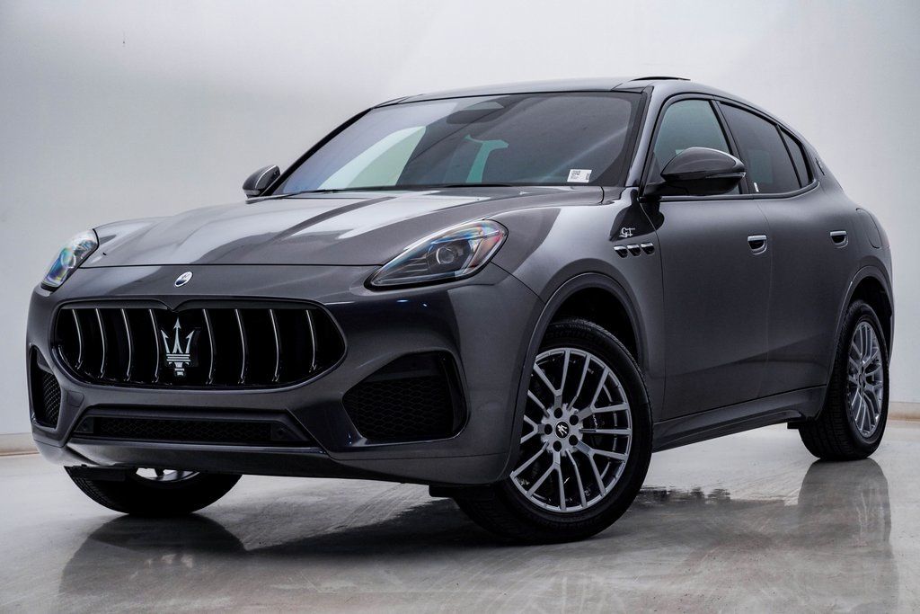 Grigio Lava Metallic 2024 Maserati Grecale GT AWD SUV / Crossover All-Wheel Drive 8-Speed Automatic