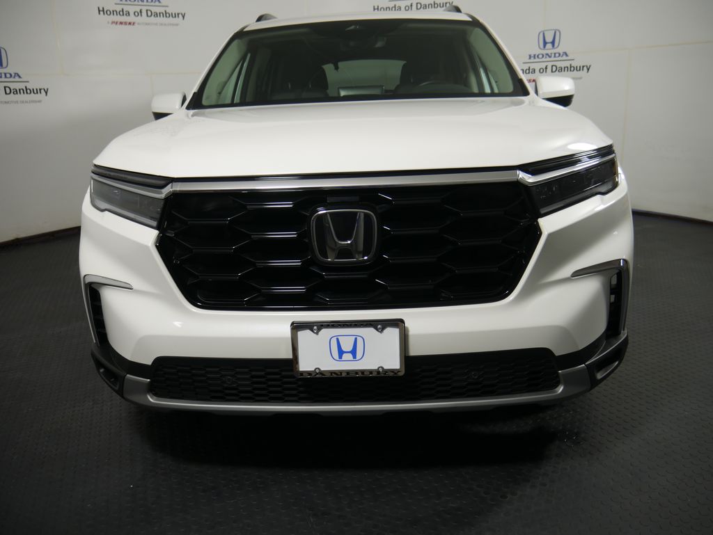 Thumbnail: 2023 Honda Pilot - 2