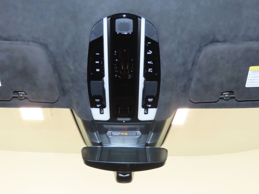 Thumbnail: 2022 Porsche  - 30