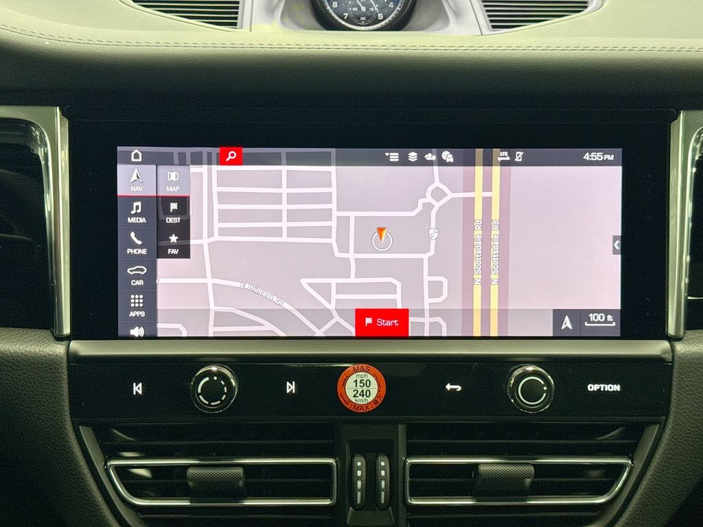 Thumbnail: 2025 Porsche Macan - 16