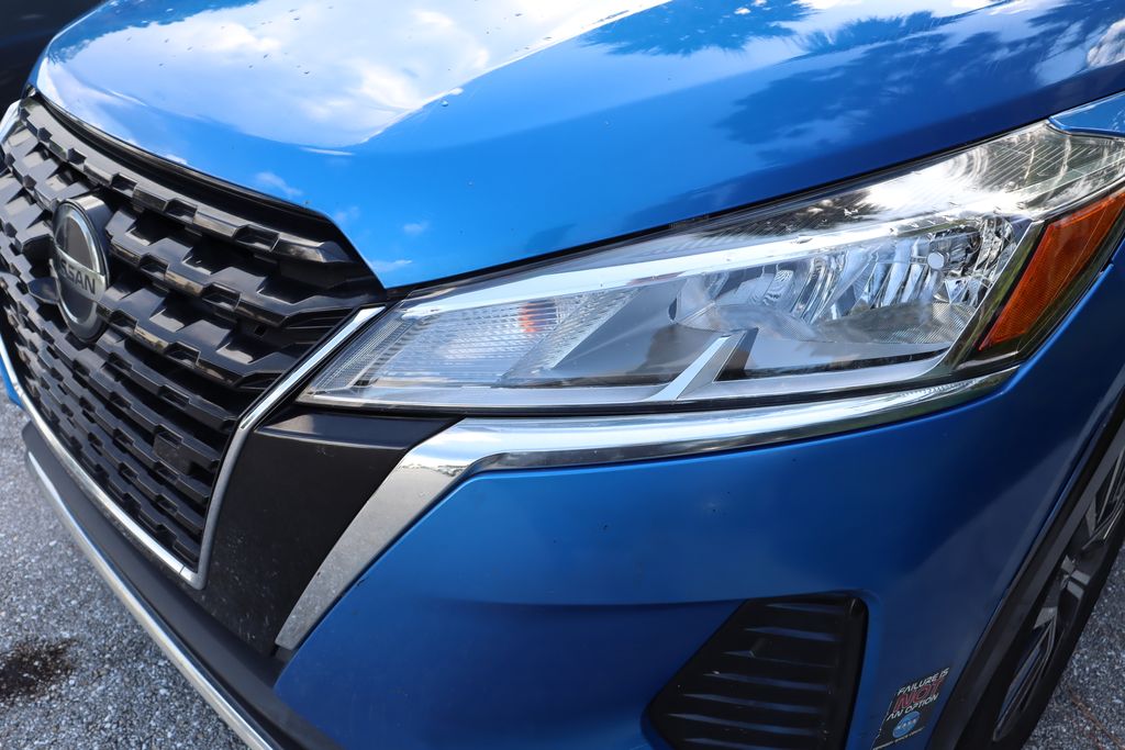 Thumbnail: 2021 Nissan Kicks - 3