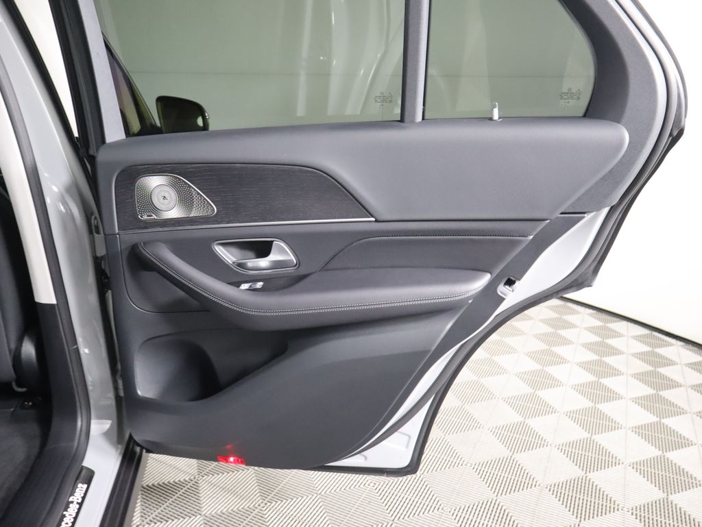 Thumbnail: 2026 Mercedes-Benz GLE - 29