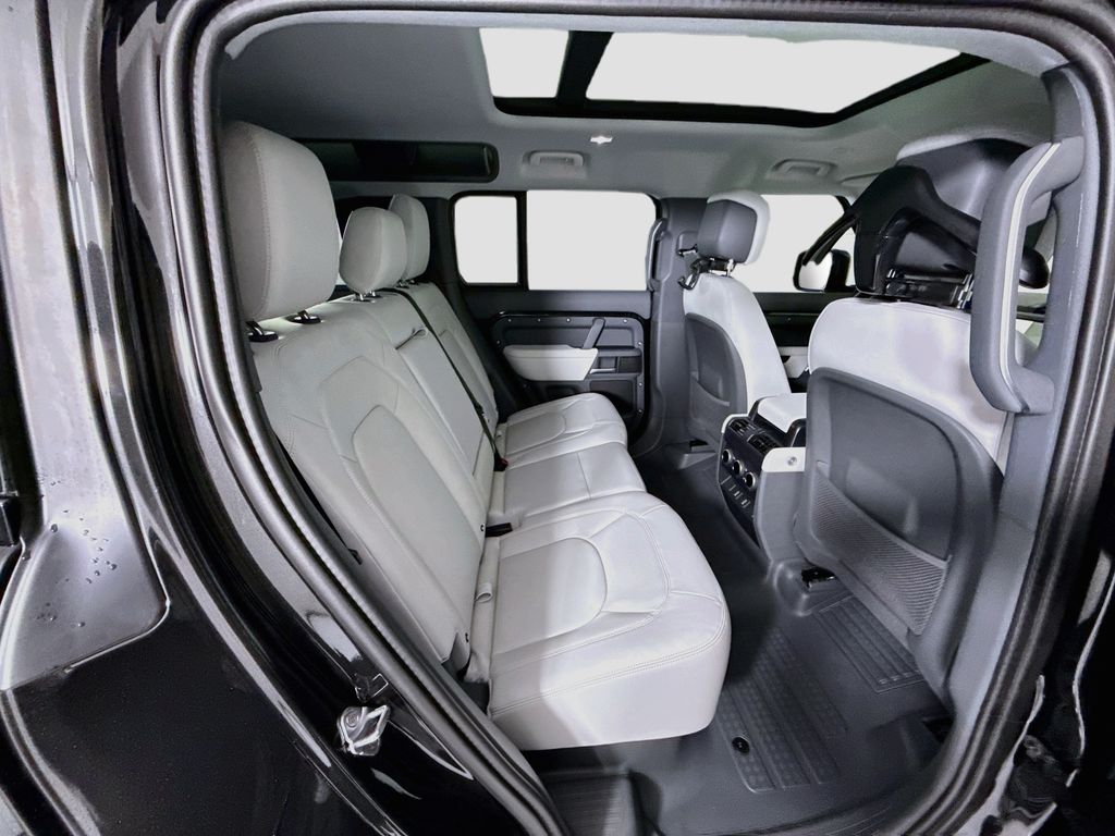 Thumbnail: 2026 Land Rover Defender - 24