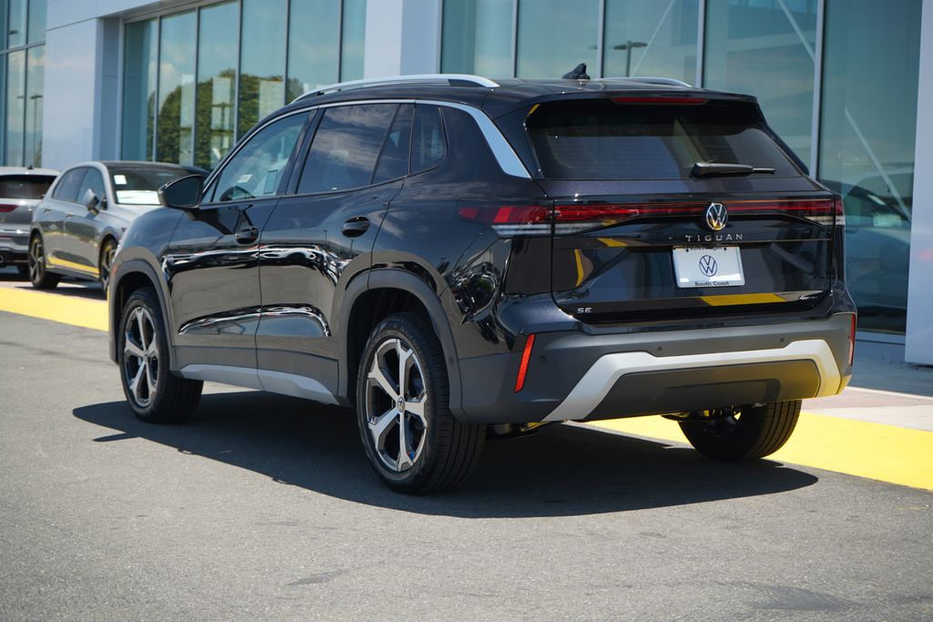 Thumbnail: 2026 Volkswagen Tiguan - 3