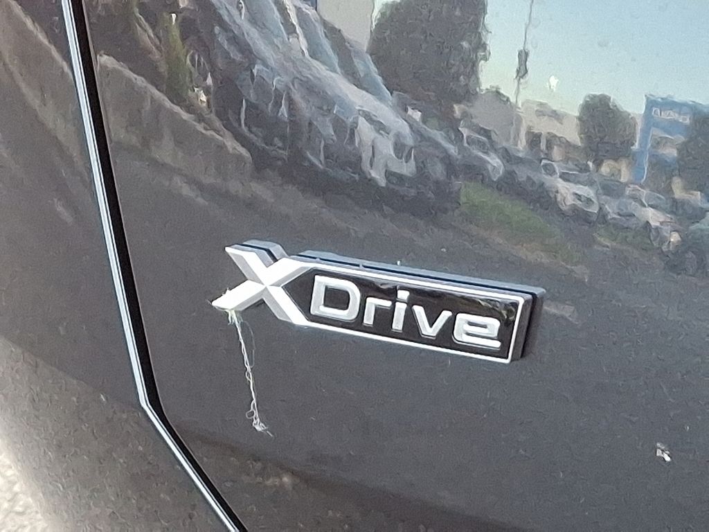 Thumbnail: 2026 BMW X3 - 12