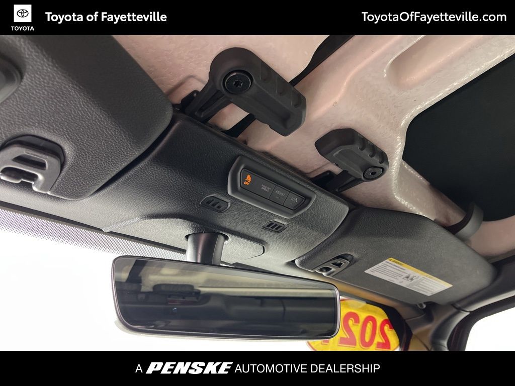 Thumbnail: 2021 Jeep Gladiator - 22