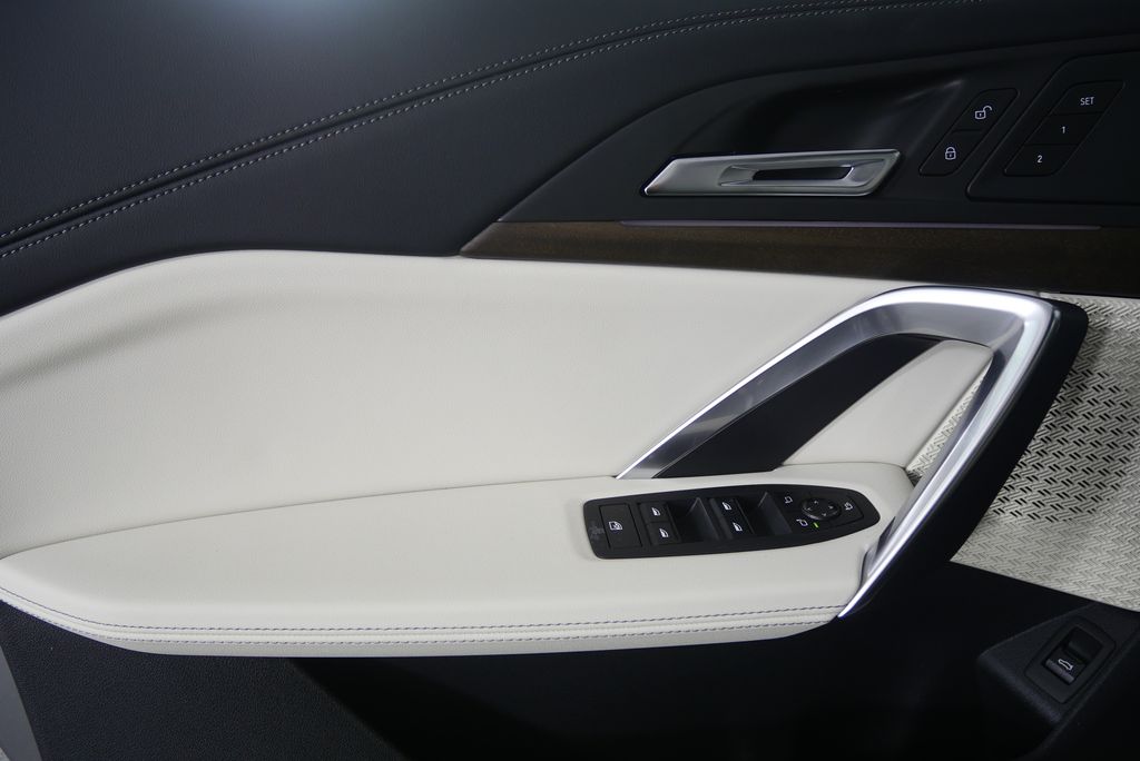 Thumbnail: 2026 BMW X1 - 8