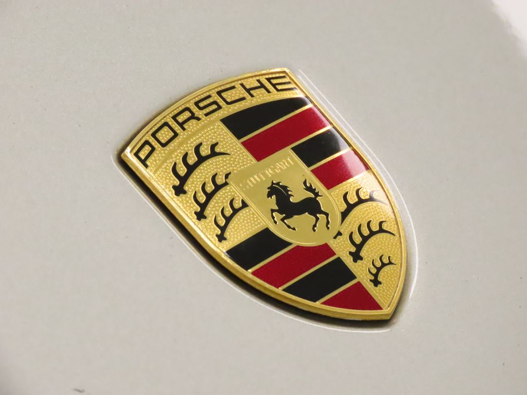 Thumbnail: 2012 Porsche 911 - 21