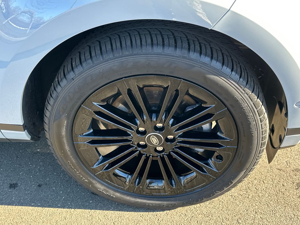 used 2025 Land Rover Range Rover Evoque car, priced at $41,899