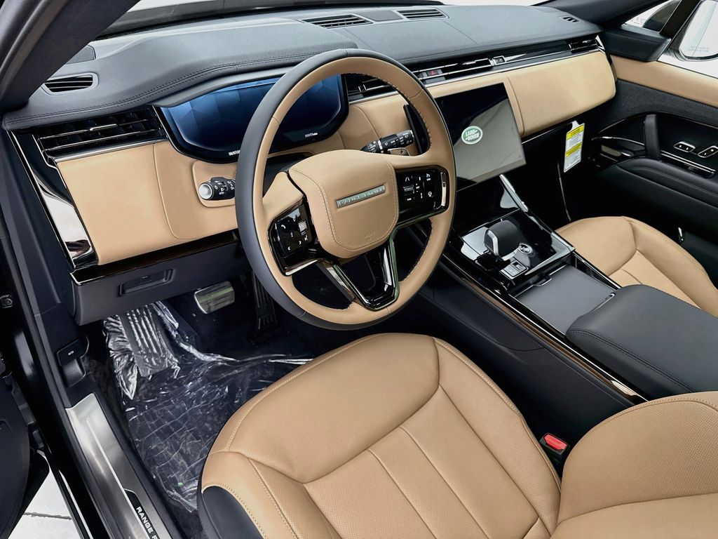 Thumbnail: 2026 Land Rover Range Rover Sport - 10