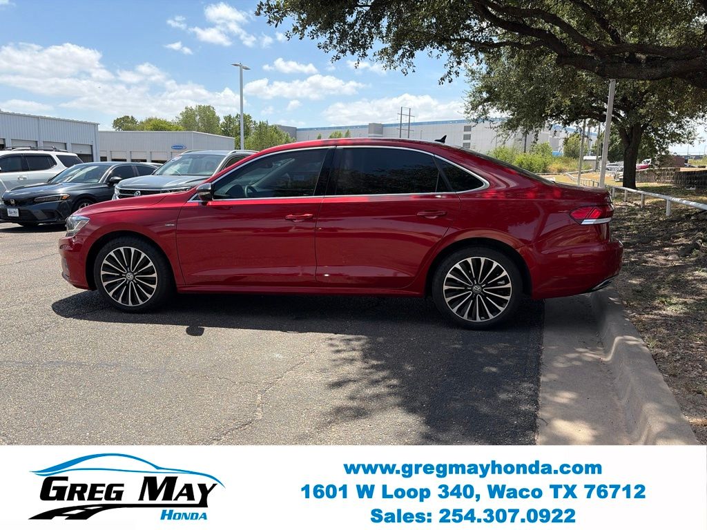 2022 Volkswagen Passat 2.0T Limited Edition - 3