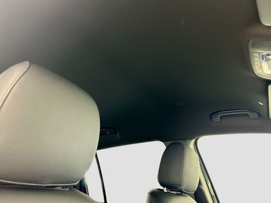 Thumbnail: 2025 Mercedes-Benz GLB - 16