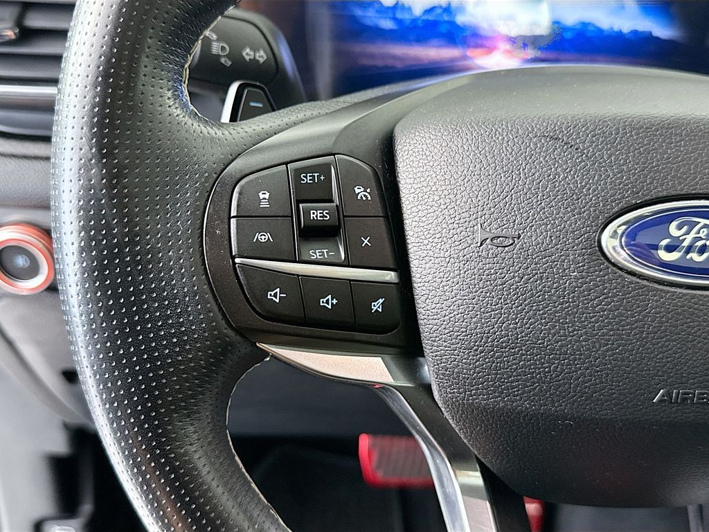 Thumbnail: 2020 Ford Explorer - 11