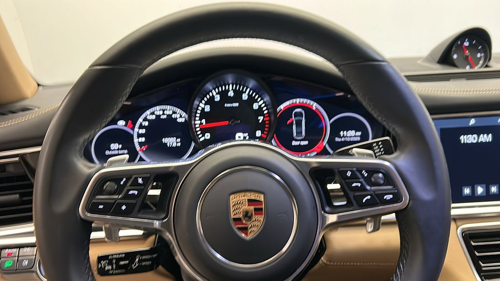 2020 Porsche Panamera Base 14
