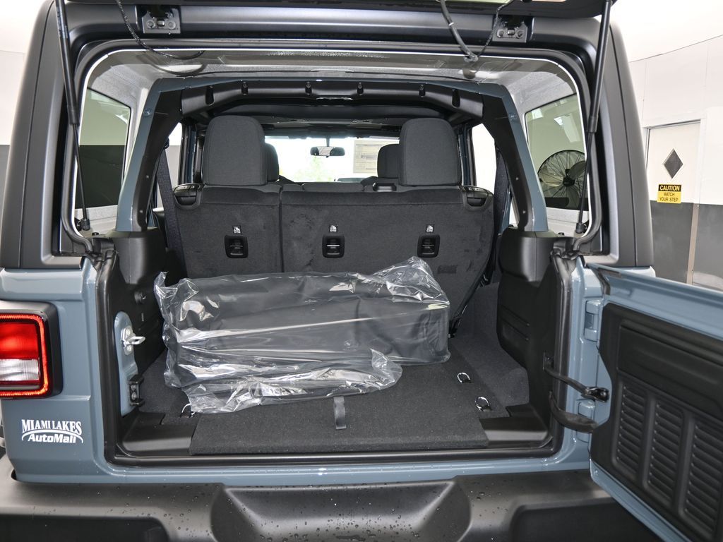 New 2026 Anvil Clear Coat Jeep Sport image 31