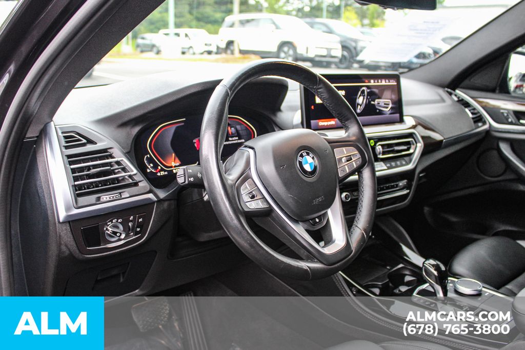 Used 2024 Gray BMW xDrive30i image 21