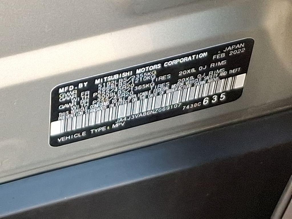 Thumbnail: 2022 Mitsubishi Outlander - 28