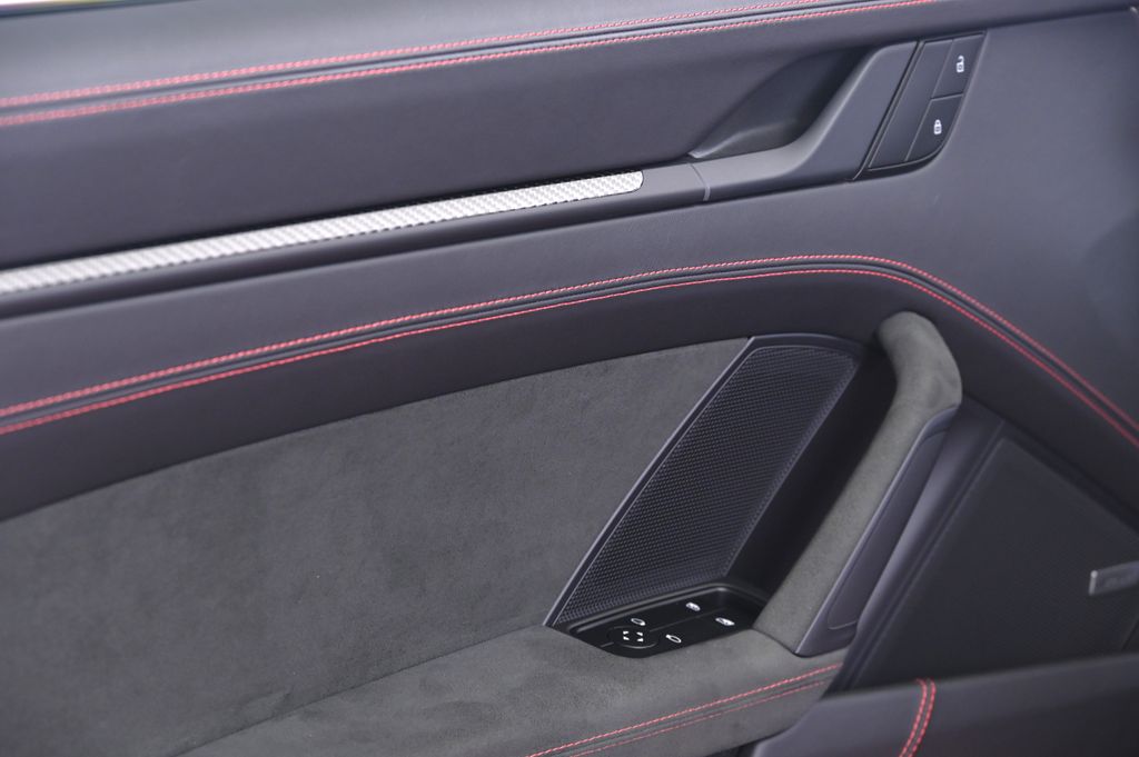 Thumbnail: 2022 Porsche 911 - 29