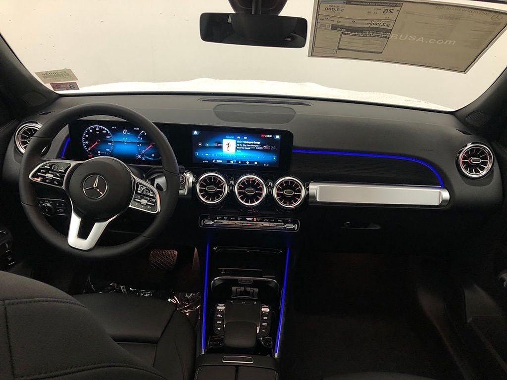 2023 Mercedes-Benz GLB 250 11