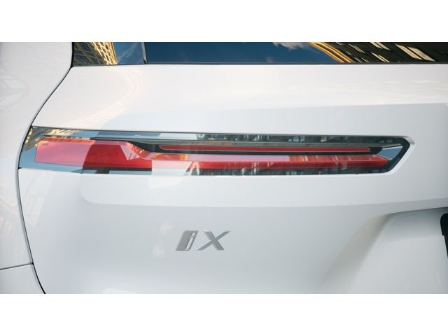 Thumbnail: 2026 BMW iX - 8