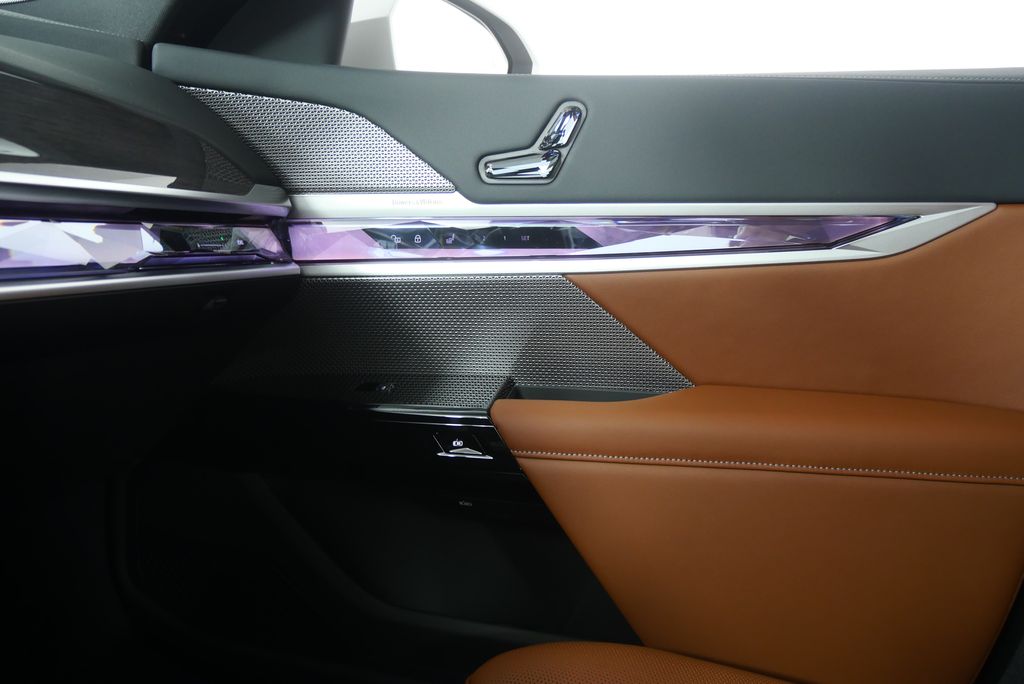 Thumbnail: 2026 BMW i7 - 25