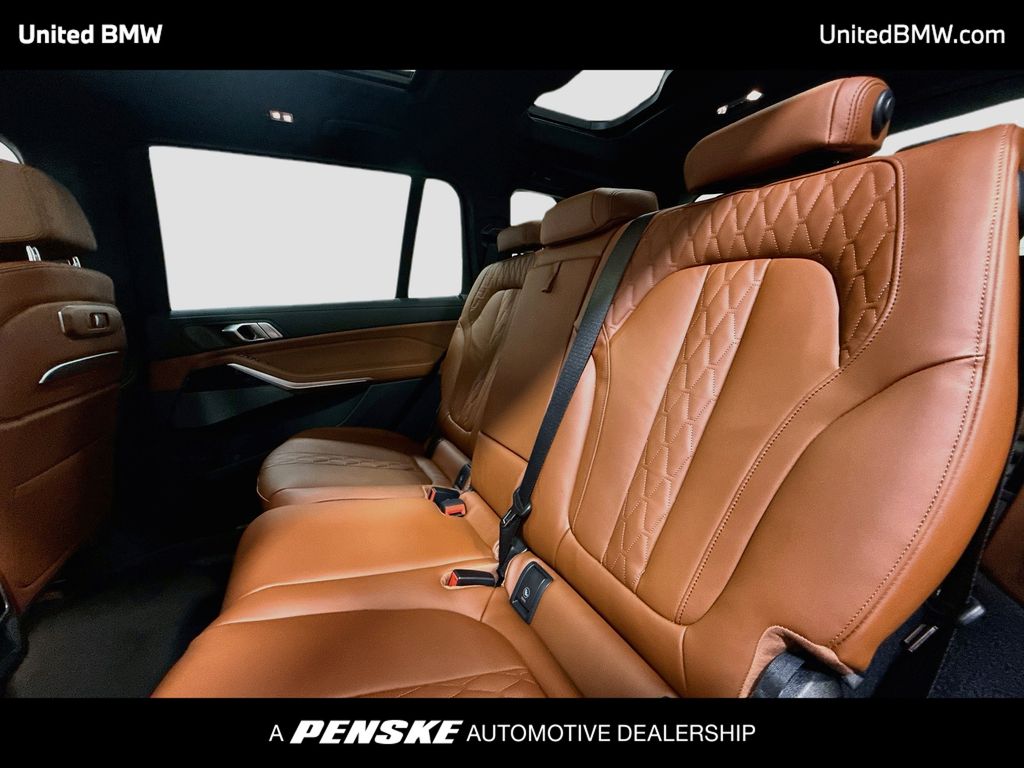 Thumbnail: 2027 BMW X7 - 13